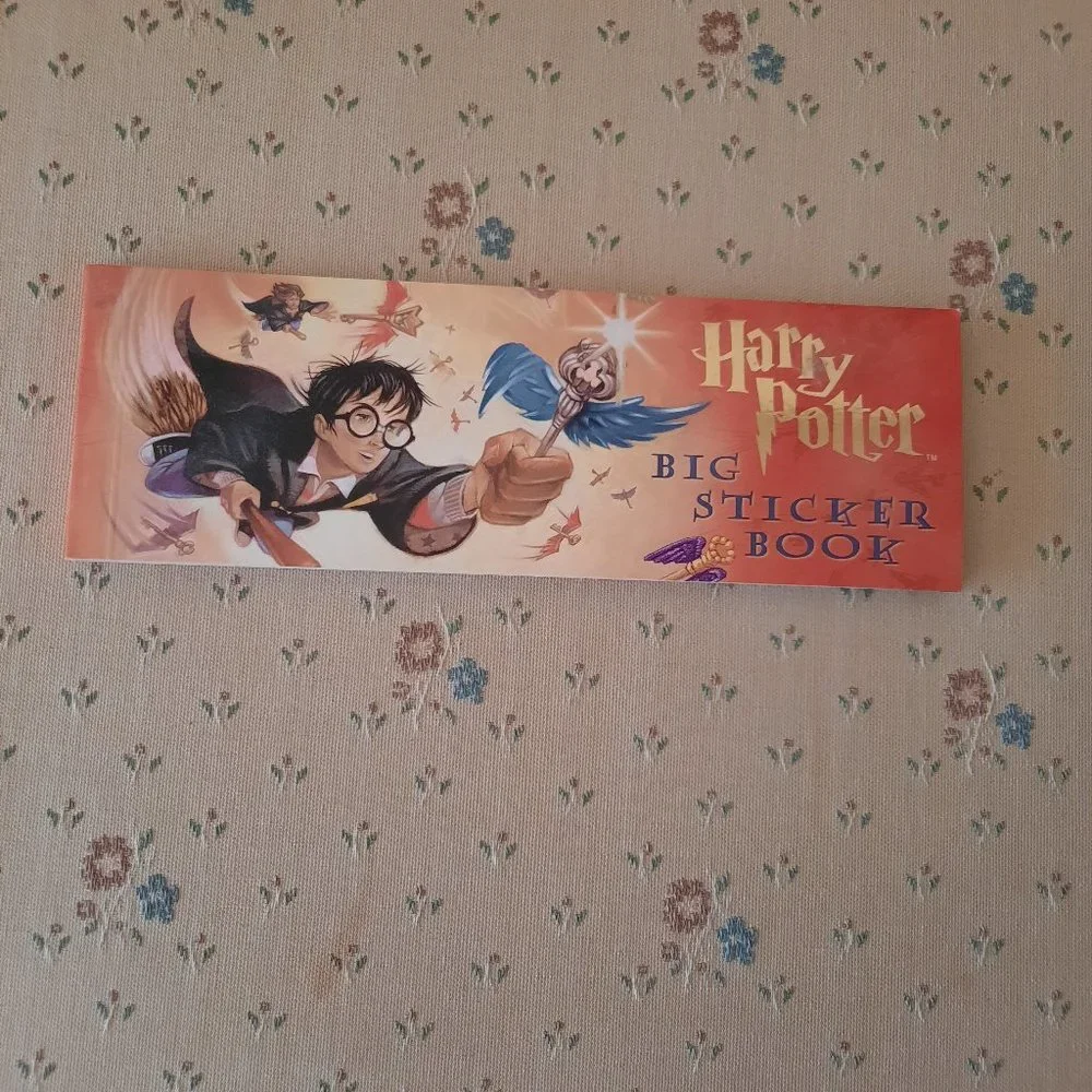 Harry Potter Sticker Books - Picture 2 of 6